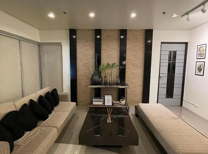 Christine Suites At San Lorenzo Avida Makati * Manilla